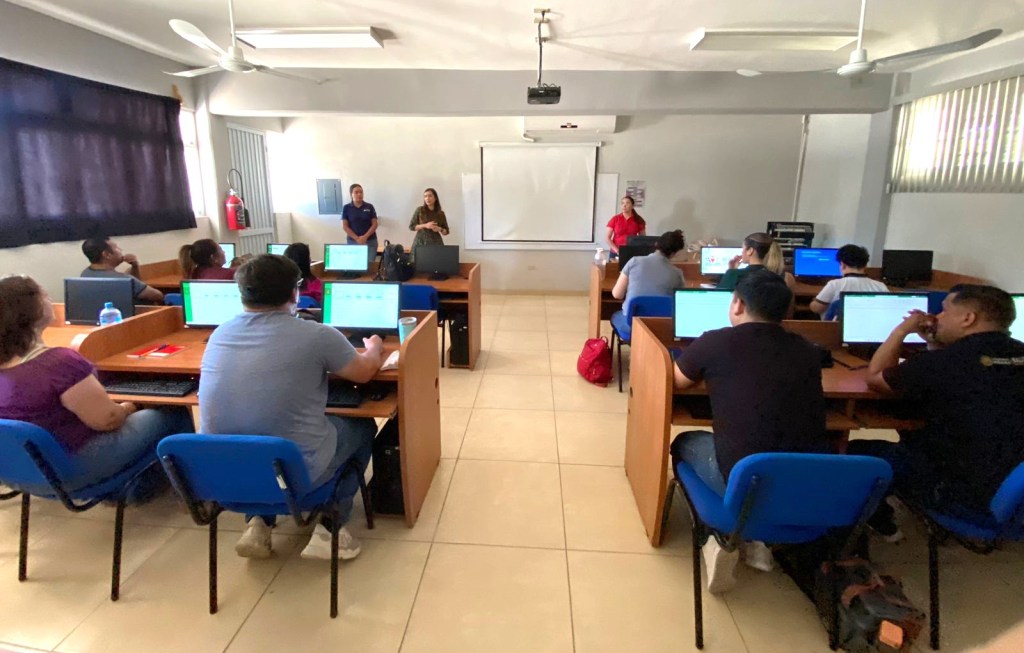 FORTALECEN CAPACITACIÓN A PERSONAL DE SEDIF BCS