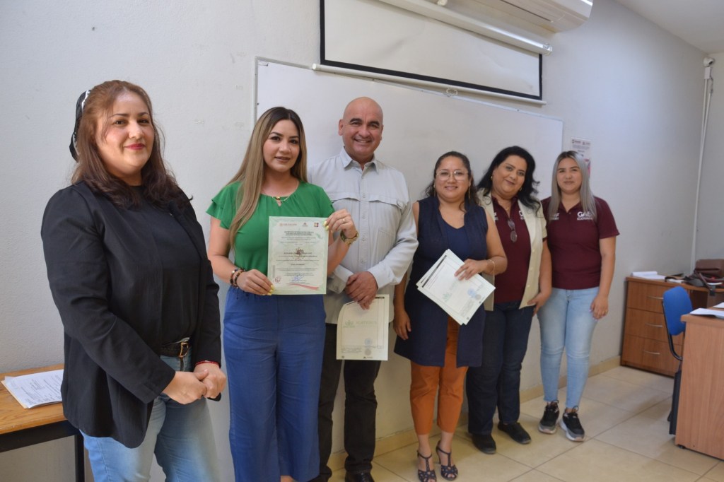 ICATEBCS CLAUSURA CURSO DE EXCEL PARA PERSONAL DE LA JUNTA ESTATAL DE CAMINOS