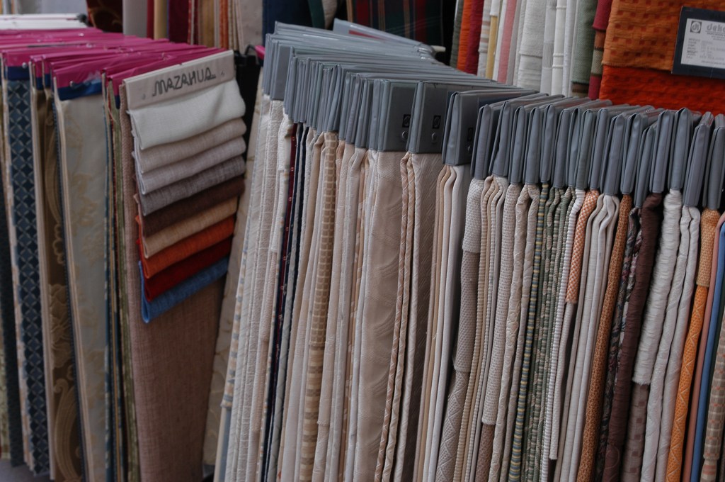 Buscan en el Congreso implementar acciones para incentivar consumo textil responsable