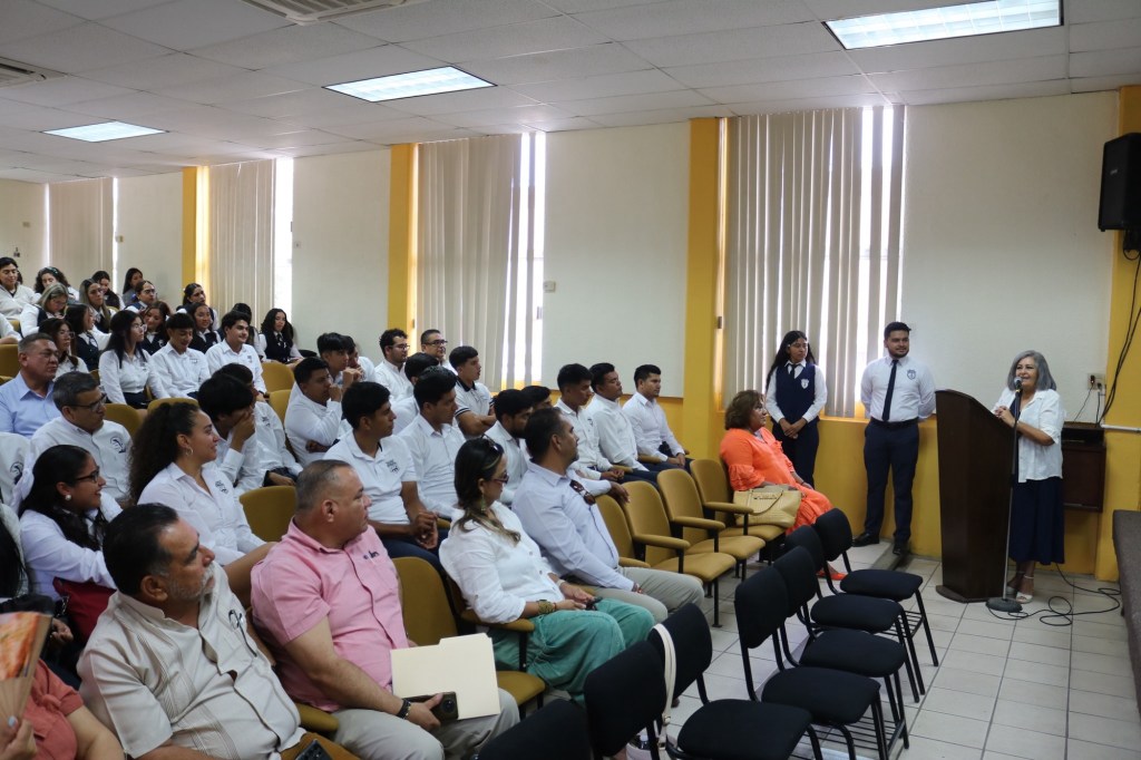 REALIZAN EL PRIMER ENCUENTRO DE ESCUELAS FORMADORAS DE DOCENTES EN BCS