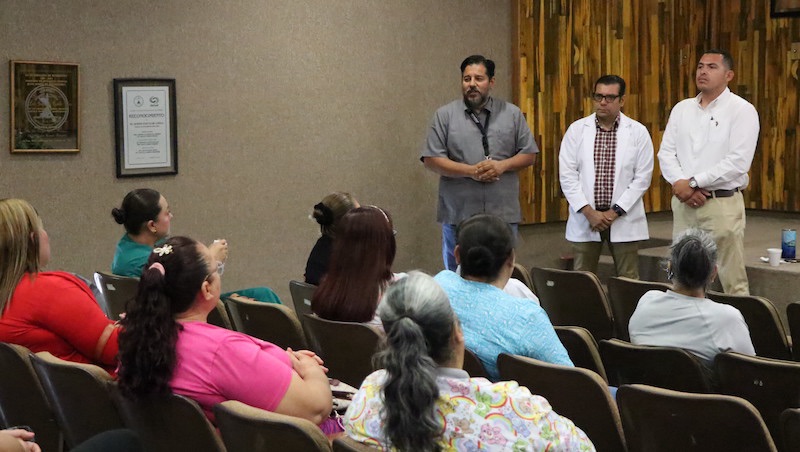 SALUD DA CONTINUIDAD A CAPACITACIÓN DE PERSONAS CUIDADORAS DE ADULTOS MAYORES