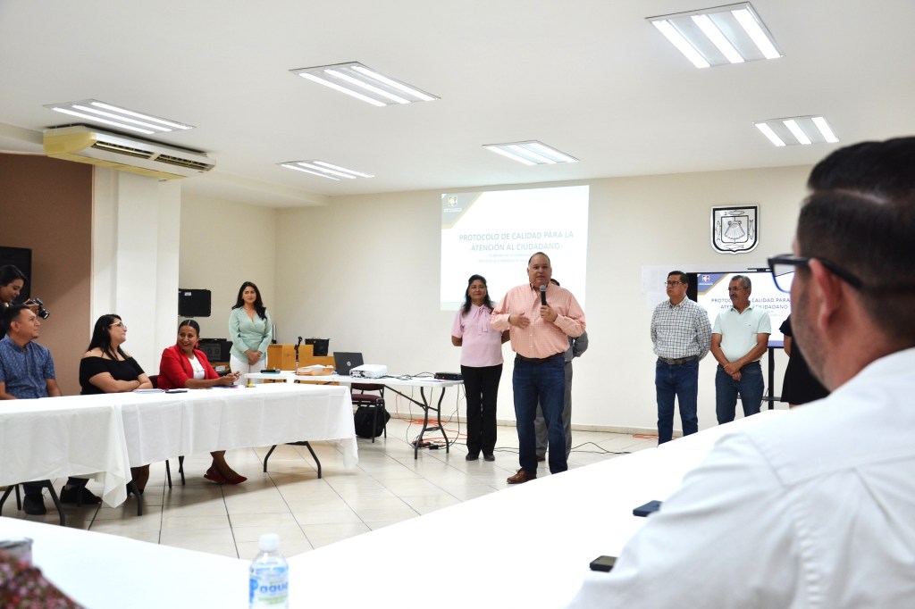 MEJOR ATENCIÓN A LA CIUDADANÍA CON SERVIDORES PÚBLICOS CAPACITADOS:&nbsp;STBYDS