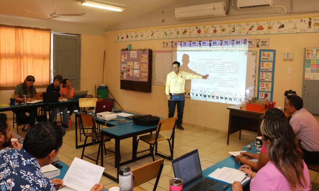 PARTICIPAN MÁS DE 8 MIL DOCENTES EN LA ÚLTIMA SESIÓN DE CONSEJO TÉCNICO DEL CICLO 2023-2024