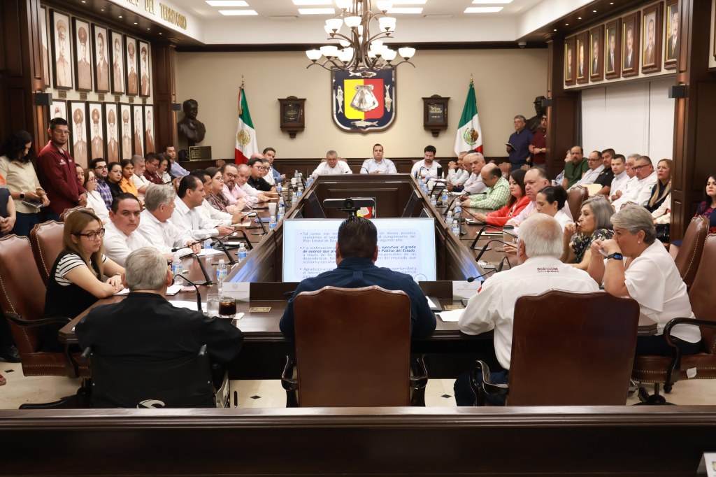 INICIA GABINETE LEGAL Y AMPLIADO INTEGRACIÓN DEL TERCER INFORME DE GOBIERNO