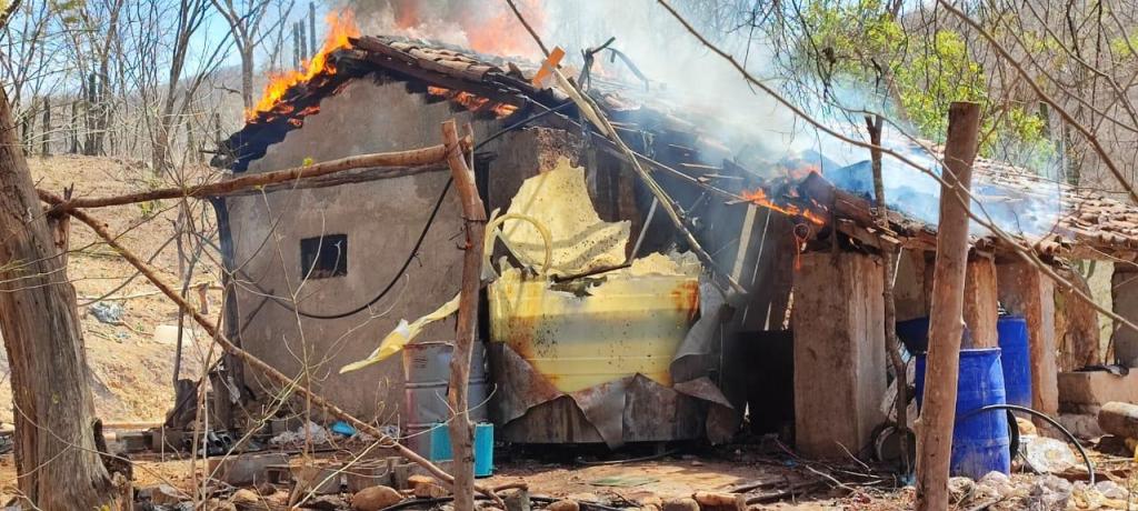 Marina y FGR, en coadyuvancia con autoridades de los tres órdenes de gobierno, trabajan por la seguridad del país