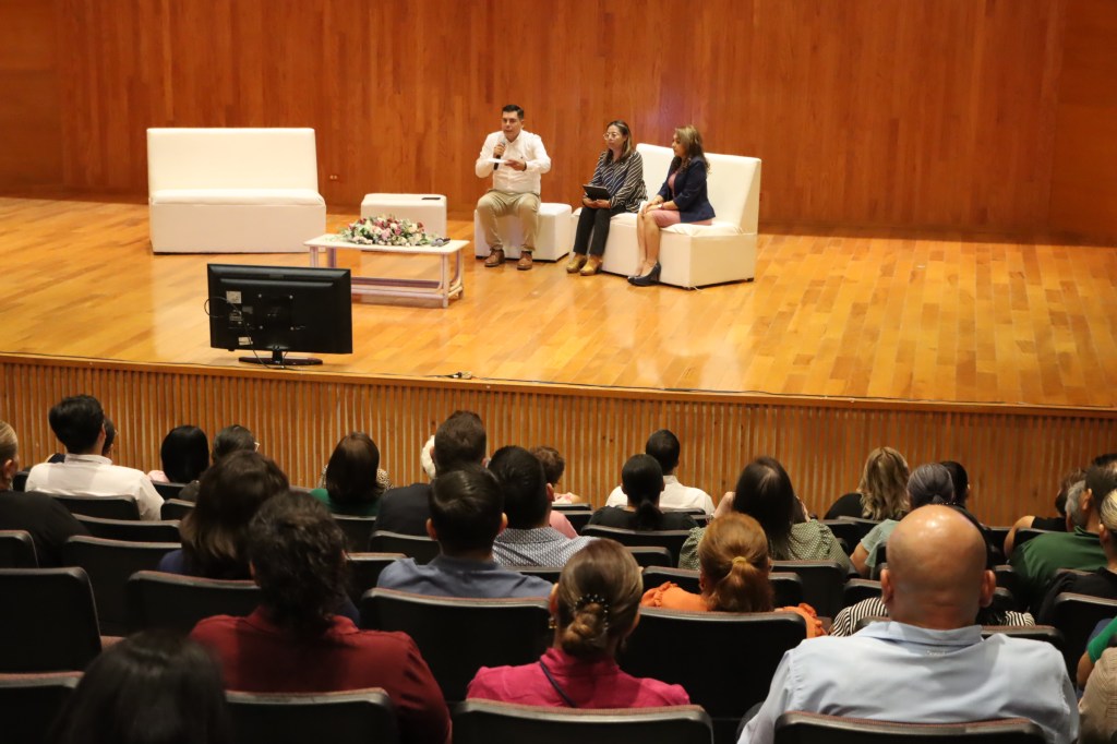 REALIZA SEDIF CONVERSATORIO SOBRE LOS DERECHOS DE LAS PERSONAS ADULTAS&nbsp;MAYORES