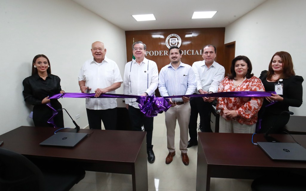 GOBERNADOR DE BCS PONE EN MARCHA JUZGADO ESPECIALIZADO EN VIOLENCIA FAMILIAR CONTRA LAS MUJERES