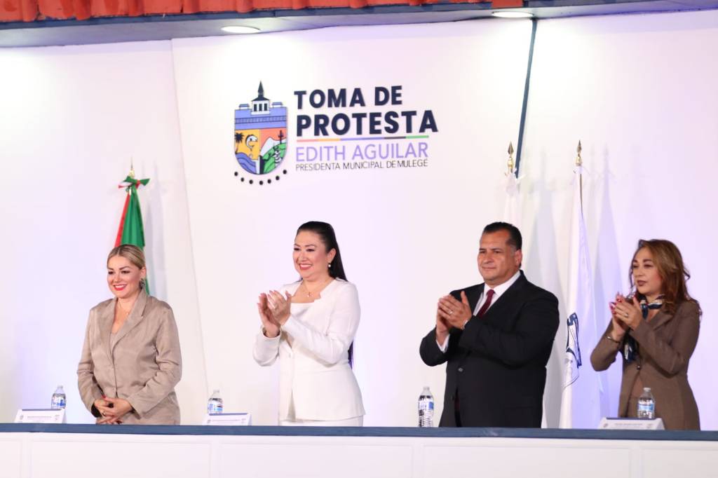 ASISTE SECRETARIO GENERAL DE GOBIERNO A TOMA DE PROTESTA DE LA ALCALDESA DE MULEGÉ