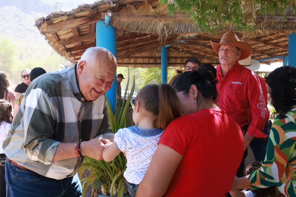 VISITA GOBERNADOR DEL ESTADO RANCHERÍAS EN LA SIERRA DE SANTA CRUZ, EN MULEGÉ