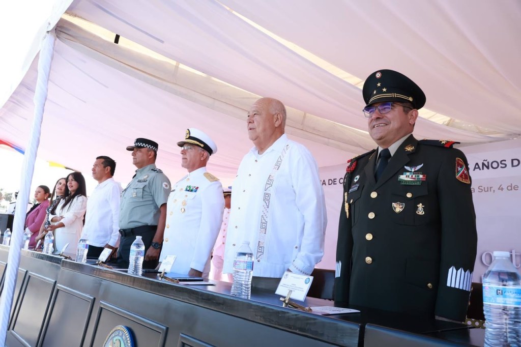 ASISTE VÍCTOR MANUEL CASTRO COSÍO A CEREMONIA DEL 203 ANIVERSARIO DE LA SECRETARÍA DE MARINA ARMADA DE MÉXICO