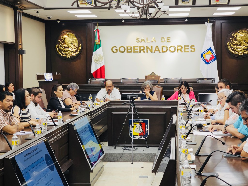 SESIONA LA JUNTA DE GOBIERNO DEL ISIFE; EVALÚAN AVANCES Y PRESUPUESTOS