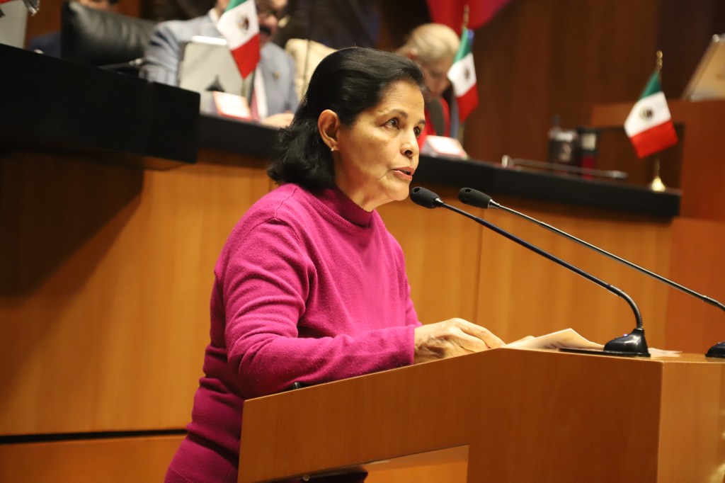 PROPONE SENADORA ROCÍO CORONA INCLUIR ADVERTENCIAS PREVENTIVAS EN ENVASES DE BEBIDAS ALCOHÓLICAS PARA REDUCIR ACCIDENTES VIALES