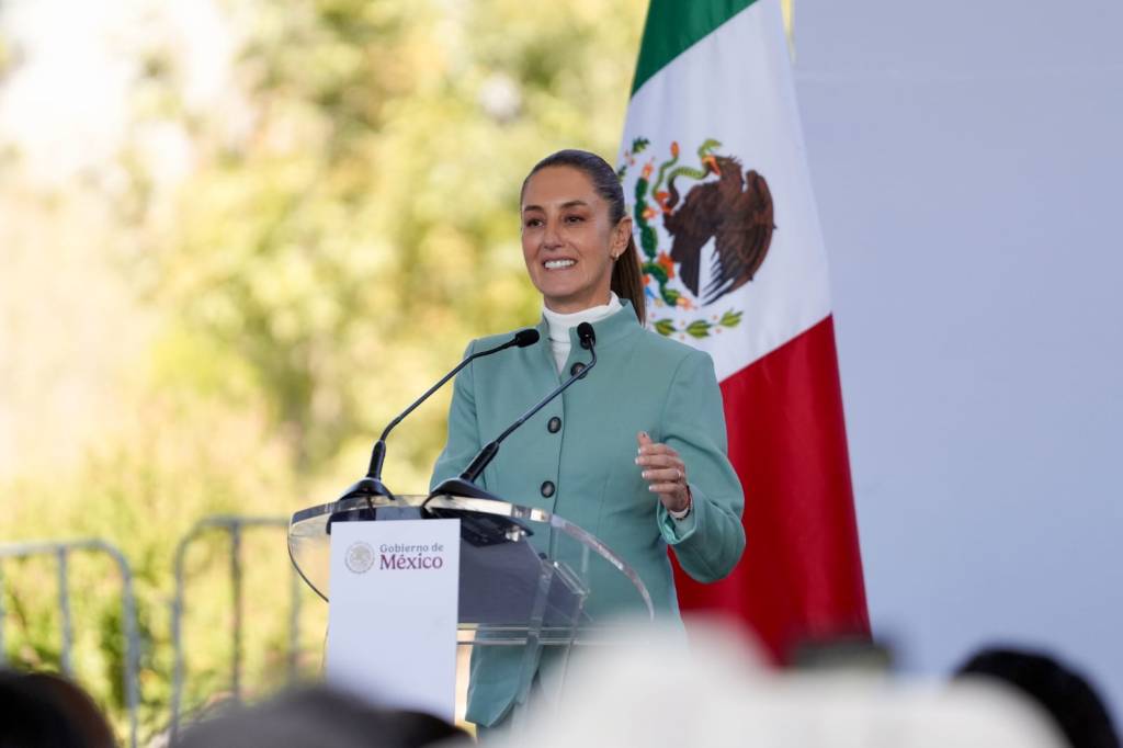 XOCHIMILCO FUE SEDE DE UN EVENTO HISTÓRICO: SE FIRMA EL ACUERDO NACIONAL POR EL DERECHO HUMANO AL AGUA Y SUSTENTABILIDAD.