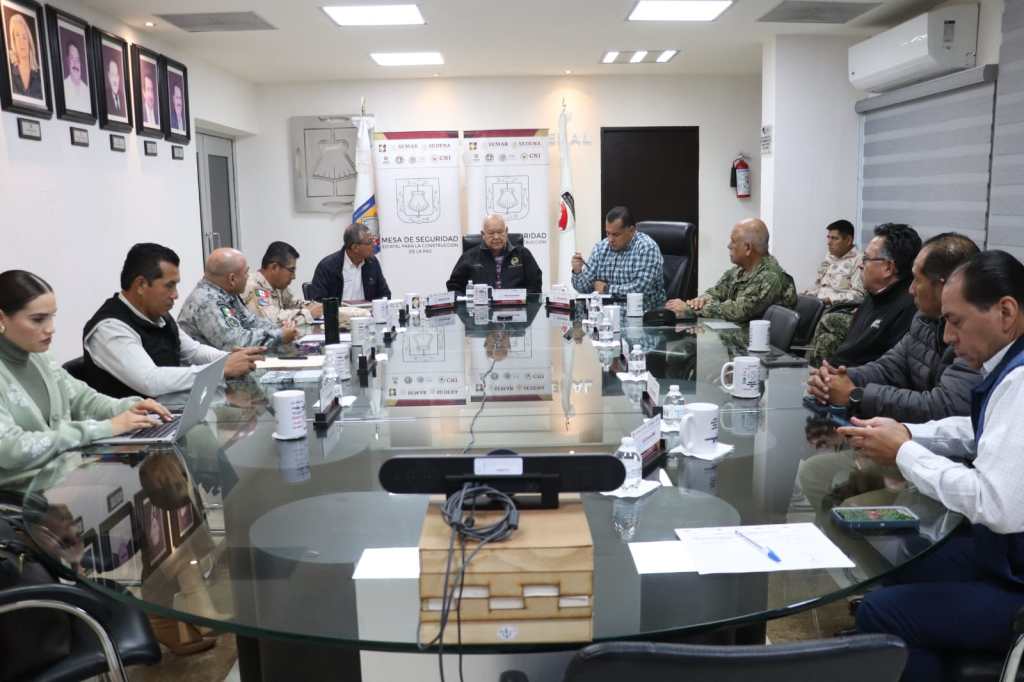 ESTADO Y FEDERACIÓN SUMAN ESFUERZOS PARA REHABILITAR CARRETERAS EN BCS: VMCC