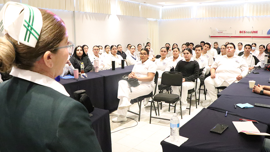 Imparte Salud Estatal curso de inducción a médicas y médicos de servicio&nbsp;social