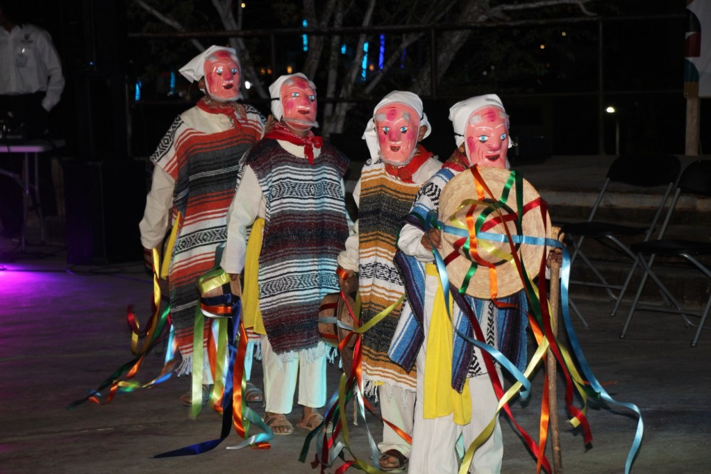 Todo un éxito&nbsp;el programa “Letras en&nbsp;Plenilunio” en&nbsp;Cabo San&nbsp;Lucas&nbsp;