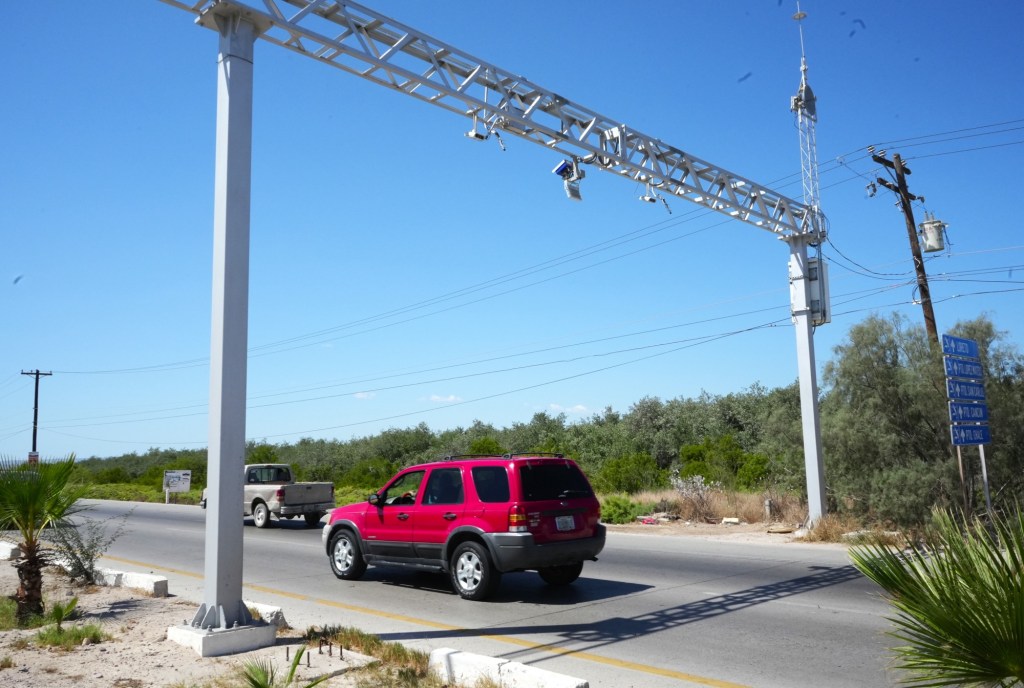 Implementa SSPE dispositivo móvil para detectar vehículos con reporte de&nbsp;robo