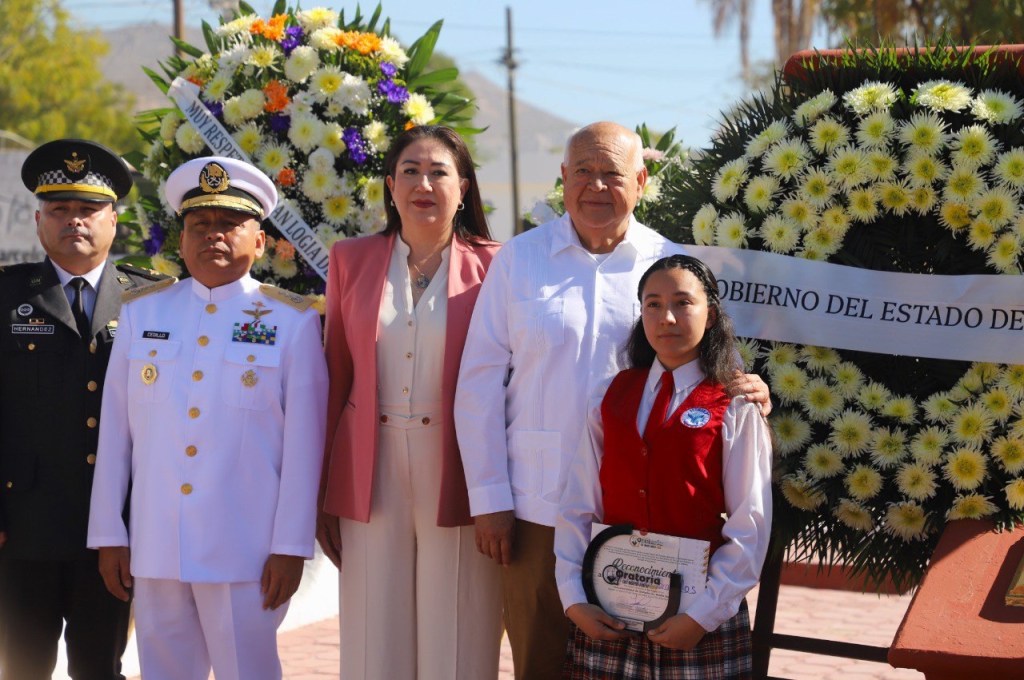 Preside gobernador de BCS Castro Cosío la ceremonia por el 219 Aniversario del Natalicio de Benito Juárez García