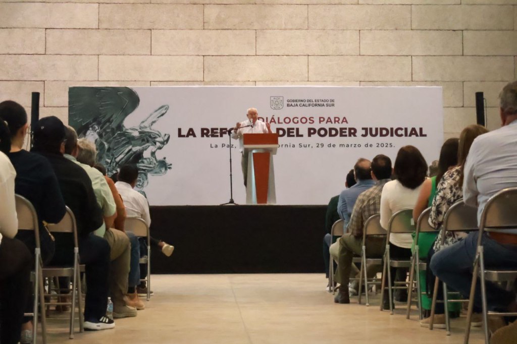 Participa Víctor Castro en “Diálogos para la Reforma del Poder Judicial”