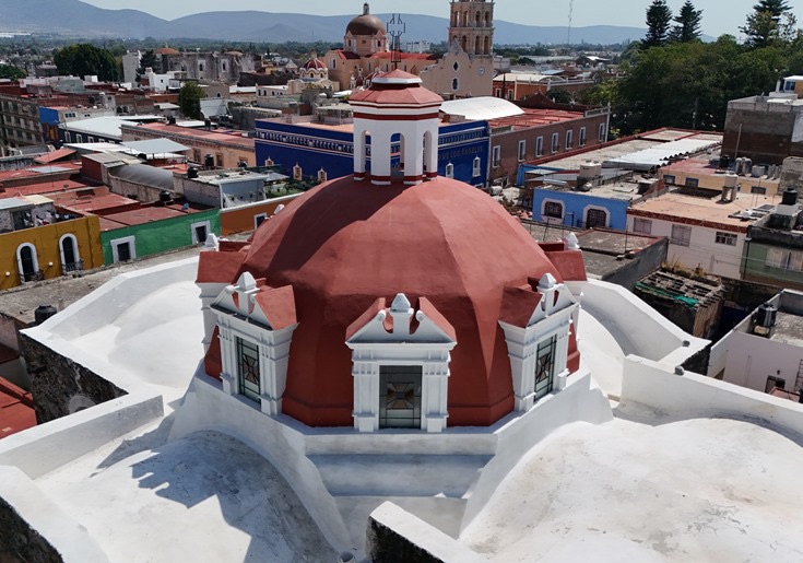 RECONSTRUYEN CÚPULA DEL TEMPLO DE LA MERCED, EN ATLIXCO, PUEBLA