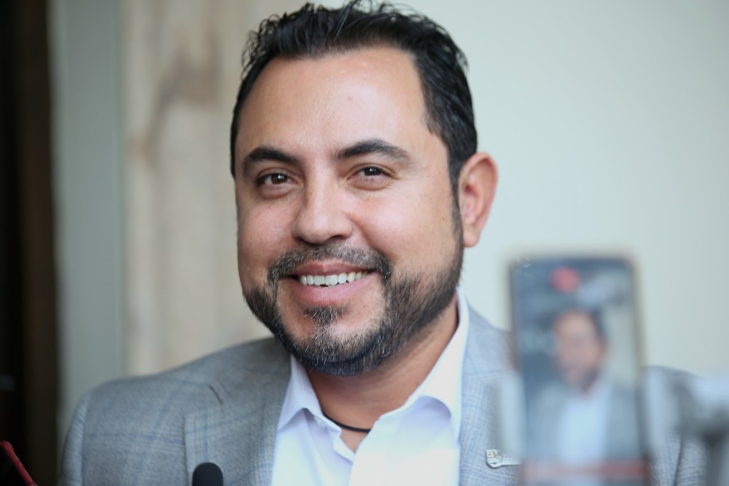 Gobierno&nbsp;de BCS, única autoridad facultada para&nbsp;determinar&nbsp;estatus de caminos costeros;&nbsp;Ayuntamiento de Los Cabos&nbsp;actúa&nbsp;en apego&nbsp;a la&nbsp;ley