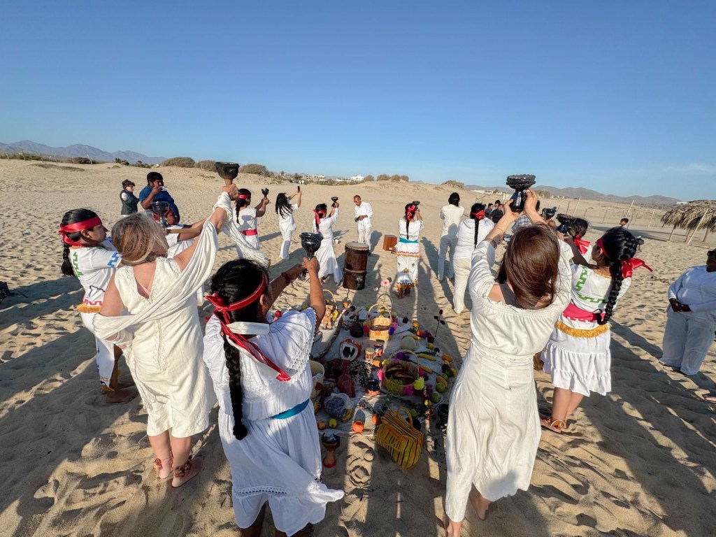 Conmemoran Día Mundial de la&nbsp;Madre&nbsp;Tierra con rituales ancestrales en playa&nbsp;Migriño