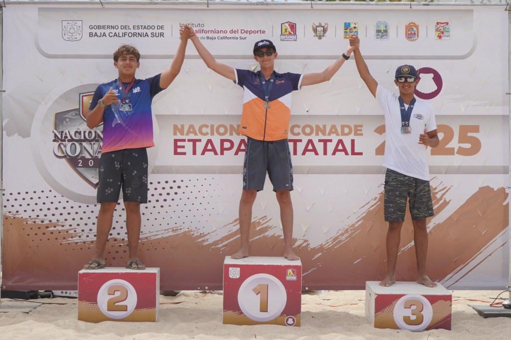 Triunfan surfistas de&nbsp;Los Cabos en&nbsp;etapa estatal de Olimpiada Nacional&nbsp;2025