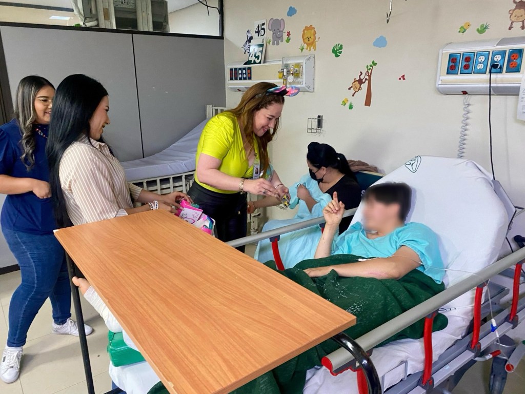 El Gobierno Municipal llevan alegría a niñas y niños hospitalizados en el IMSS de Cabo San&nbsp;Lucas&nbsp;