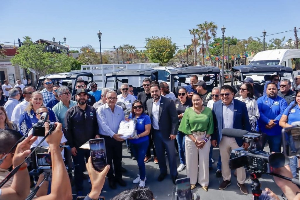 Entrega&nbsp;alcalde Christian Agúndez&nbsp;nuevo parque vehicular a&nbsp;Zofemat&nbsp;parafortalecer&nbsp;labor operativa&nbsp;