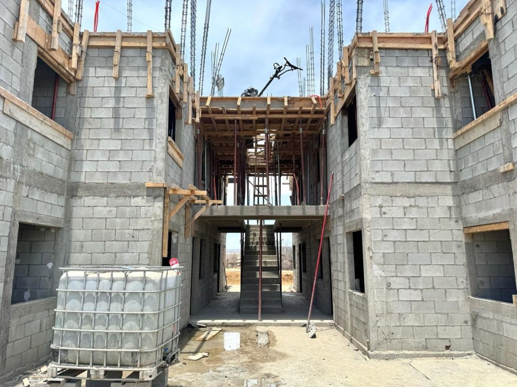 Revisan avances de la&nbsp;construcción&nbsp;de viviendas en Cabo San&nbsp;Lucas