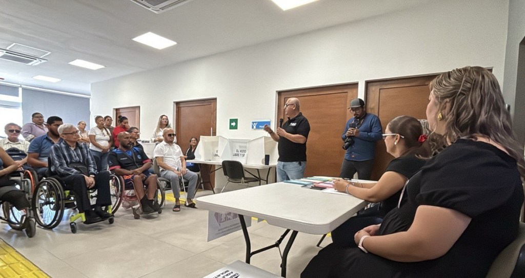 Capacita ISIPD e INE a personas con discapacidad para la integración de casillas&nbsp;inclusivas