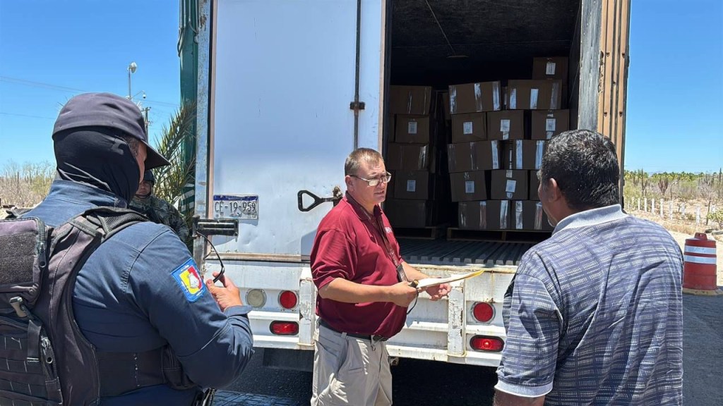 Refuerza el Gobierno de BCS operativos de verificación de vehículos y mercancías&nbsp;extranjeras