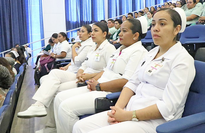 Fortalecen&nbsp;las y los&nbsp;profesionales de enfermería acciones en beneficio de&nbsp;sectores prioritarios