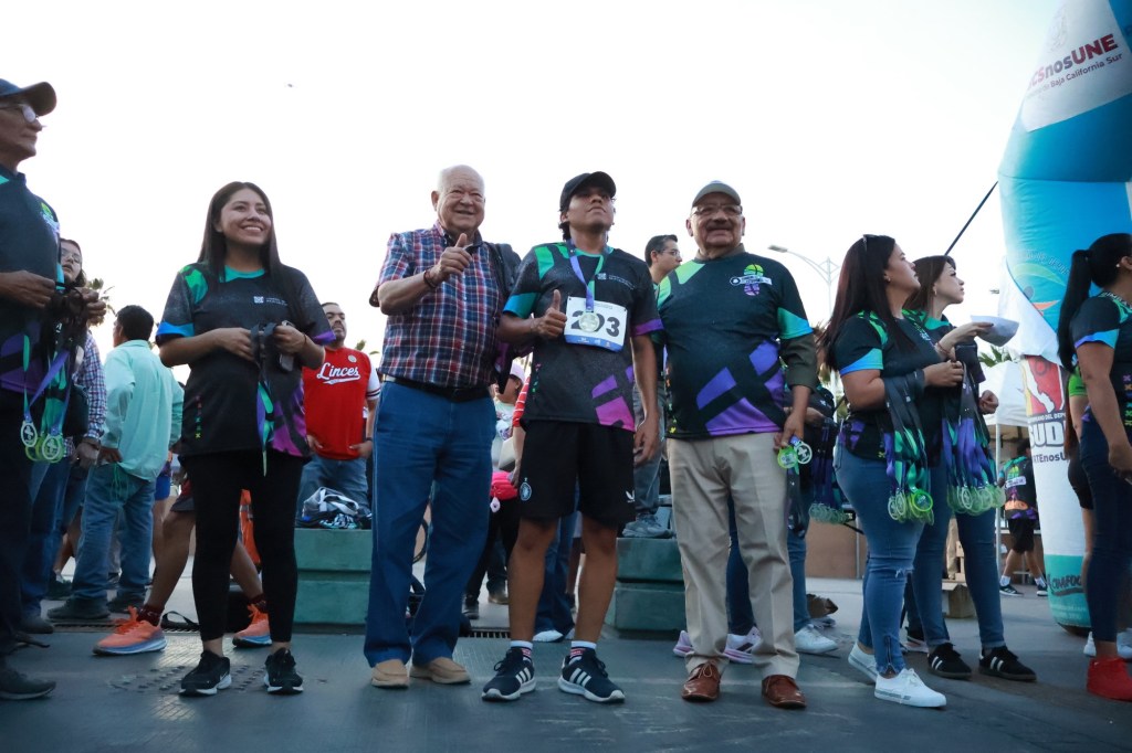 Refrenda VCC compromiso con la juventud sudcaliforniana al encabezar la&nbsp;Carrera del&nbsp;Estudiante 5K