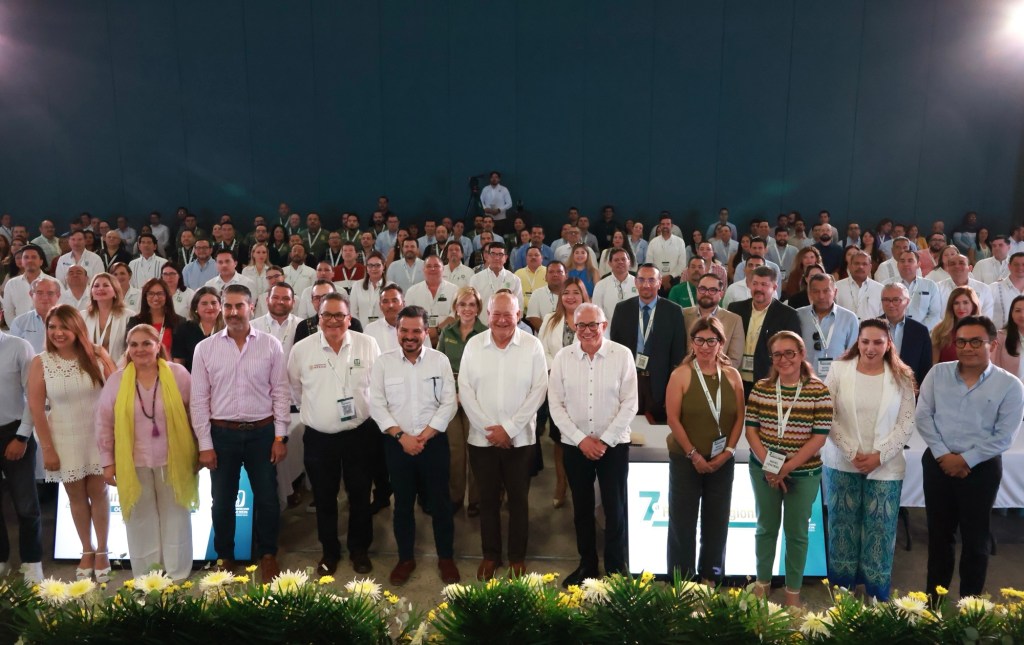 Clausura gobernador Víctor Castro Reunión Regional del IMSS&nbsp;2025
