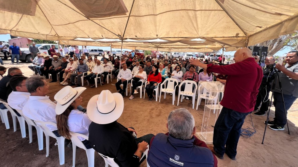Reitera el gobernador Víctor Castro compromiso con productores pecuarios durante gira de trabajo en&nbsp;Comondú