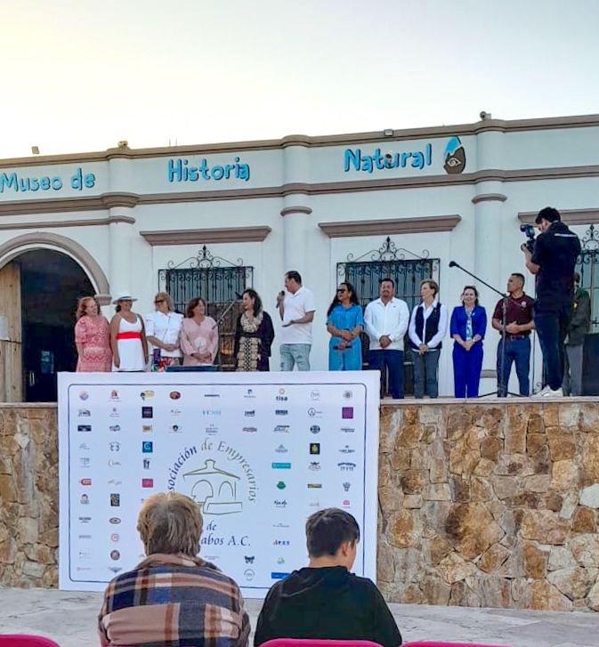 Vuelven los domingos de&nbsp;“Viva la Plaza” en Cabo San Lucas: un espacio para el arte, la cultura y la&nbsp;gastronomía