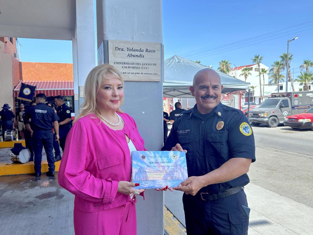 Bomberos CSL reconoce a la Universidad del Golfo de California por su contribución a la educación y el desarrollo&nbsp;comunitario