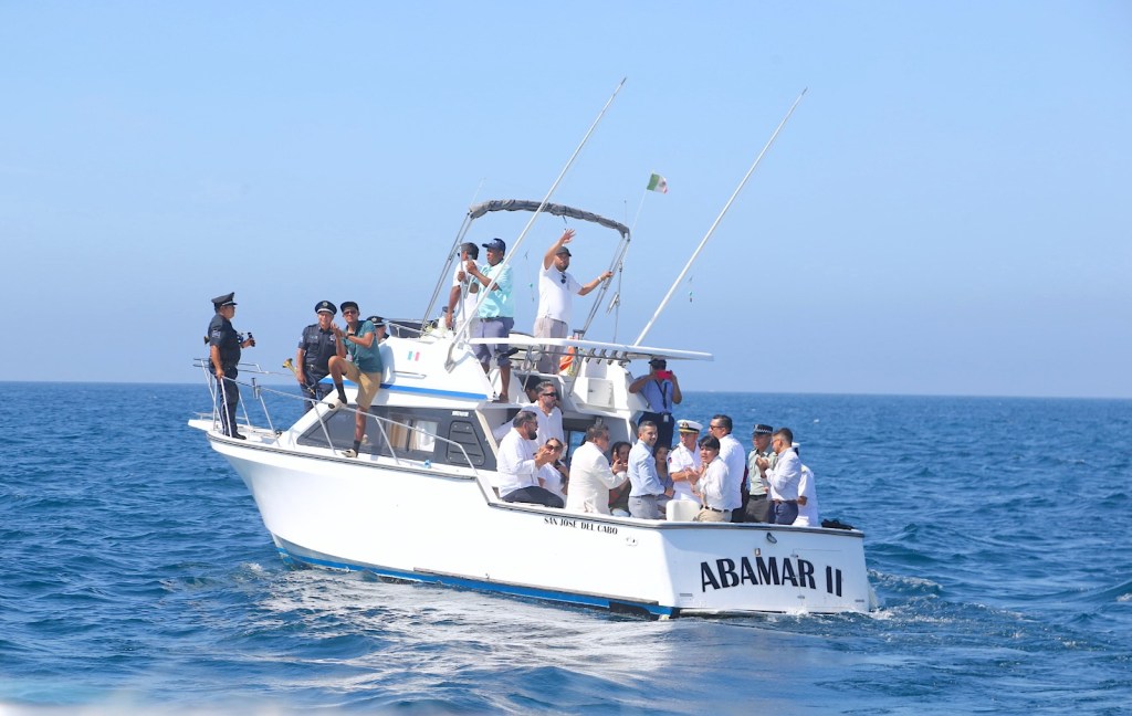 Autoridades de Los Cabos honran a la Marina&nbsp;Nacional