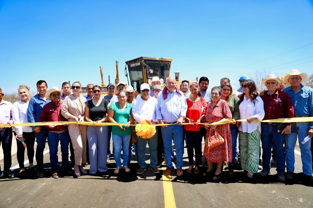 Gobernador Víctor Castro cumple compromisos con el Ejido Ley Federal de Aguas 3 en&nbsp;Comondú
