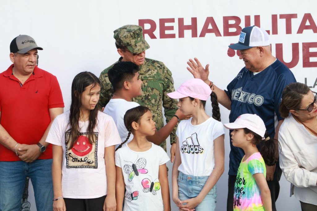 Encabeza gobernador VCC jornada de limpieza en la unidad deportiva Nuevo&nbsp;Sol