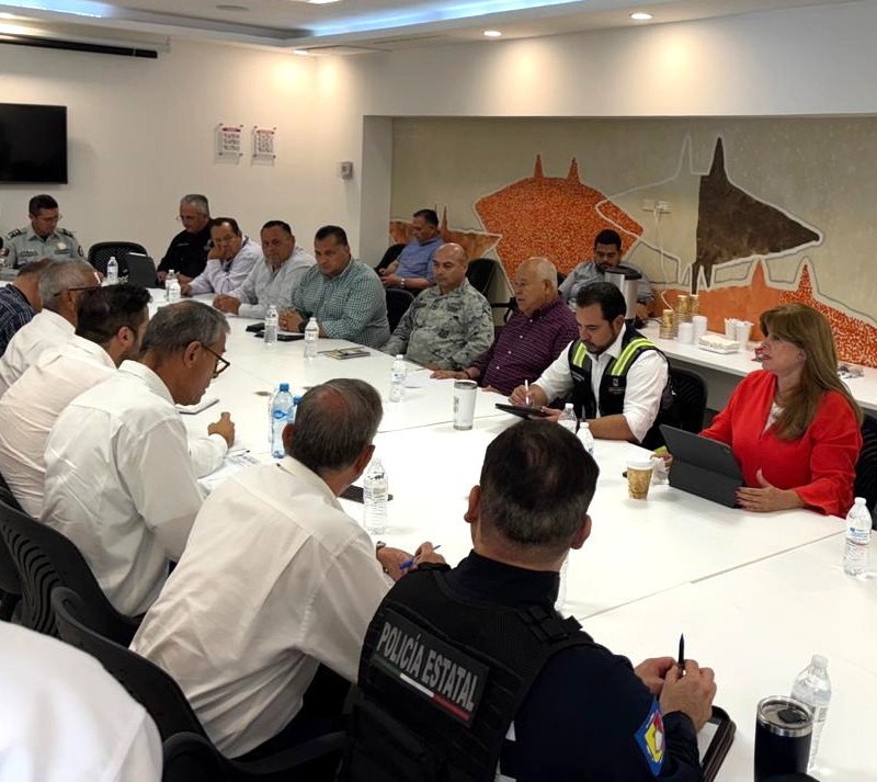 Autoridades estatales, municipales y federales brindan certeza jurídica al transporte turístico de Los&nbsp;Cabos