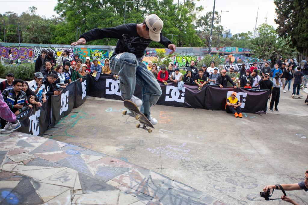 EN PARCUR, “GO SKATE DAY” FUE UNA JORNADA QUE CELEBRÓ LA CULTURA Y EL ESTILO DE VIDA DE QUIENES SURFEAN LAS OLAS DE&nbsp;CONCRETO