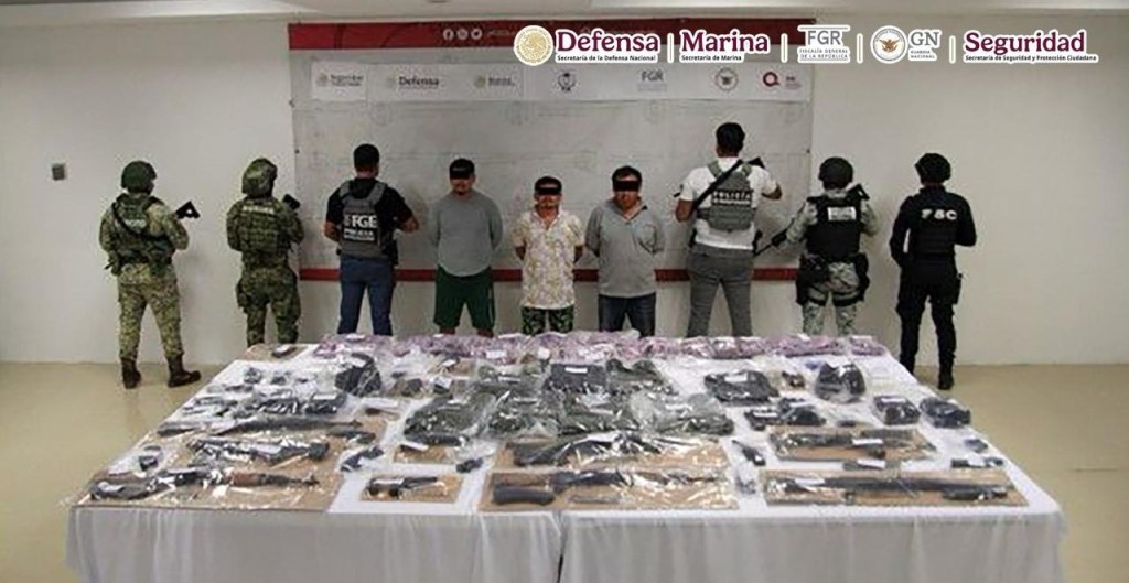 EN QUINTANA ROO FUERON DETENIDAS TRES PERSONAS RELACIONADAS CON NARCOMENUDEO Y&nbsp;EXTORSIÓN