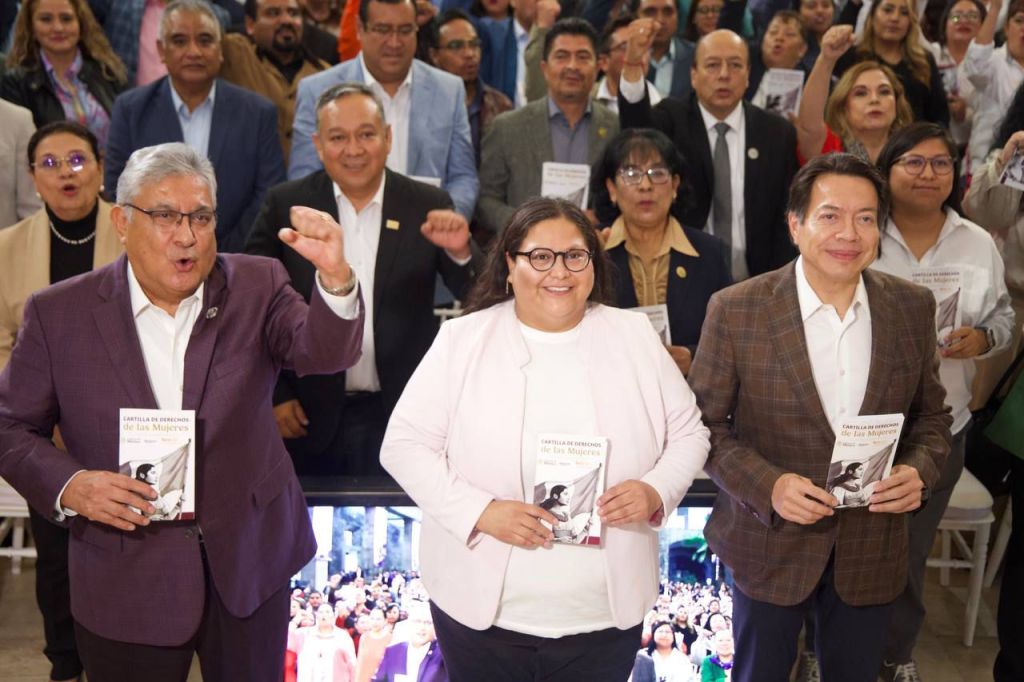 Citlalli Hernández convoca a maestras del país a registrarse en la Red Nacional de Tejedoras de la&nbsp;Patria