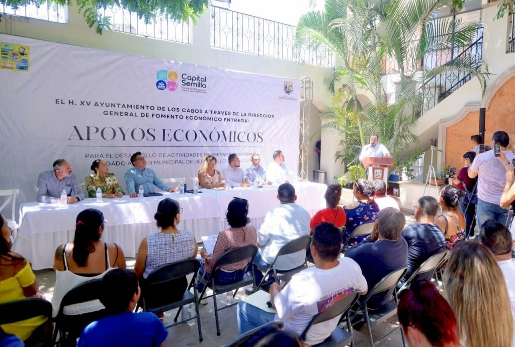 Impulsa alcalde Christian Agúndez desarrollo económico&nbsp;de&nbsp;personas emprendedoras&nbsp;y&nbsp;microempresarias&nbsp;de Los&nbsp;Cabos