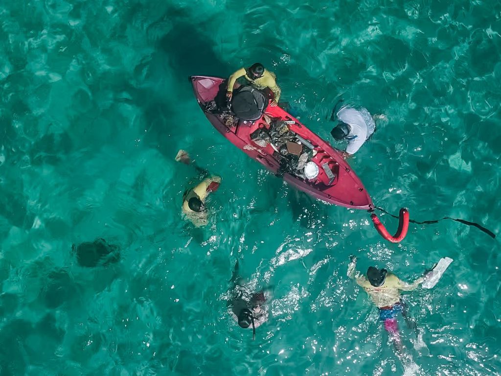 Realiza ZOFEMAT jornada de limpieza subacuática en la bahía El&nbsp;Médano