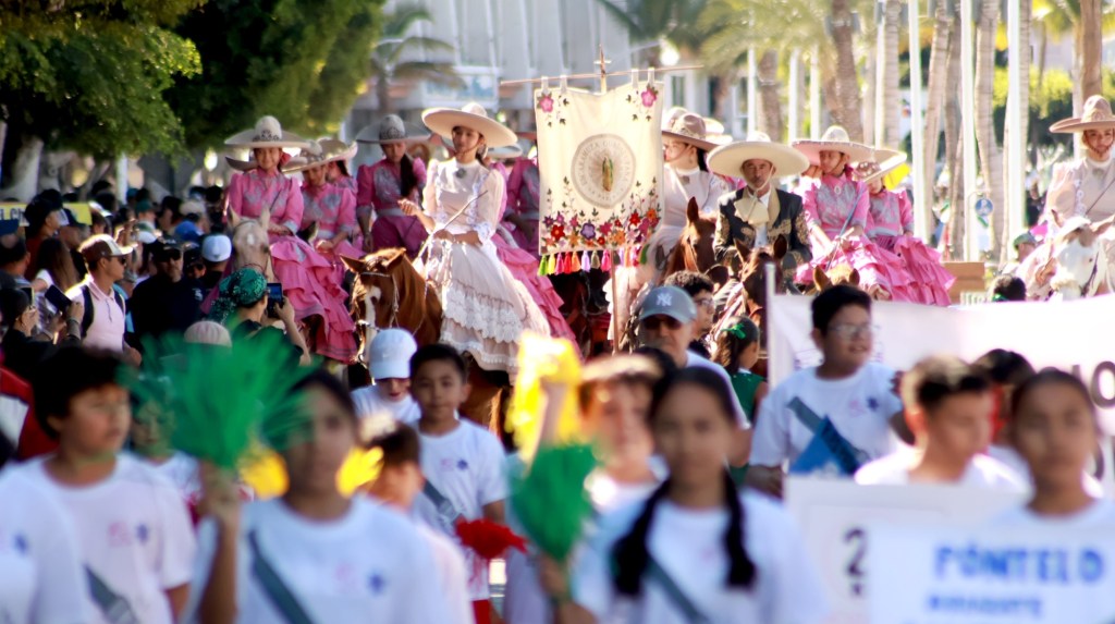 Preside Gobernador VCC ceremonia y desfile cívico-deportivo por&nbsp;el CXV Aniversario&nbsp;de la Revolución&nbsp;Mexicana