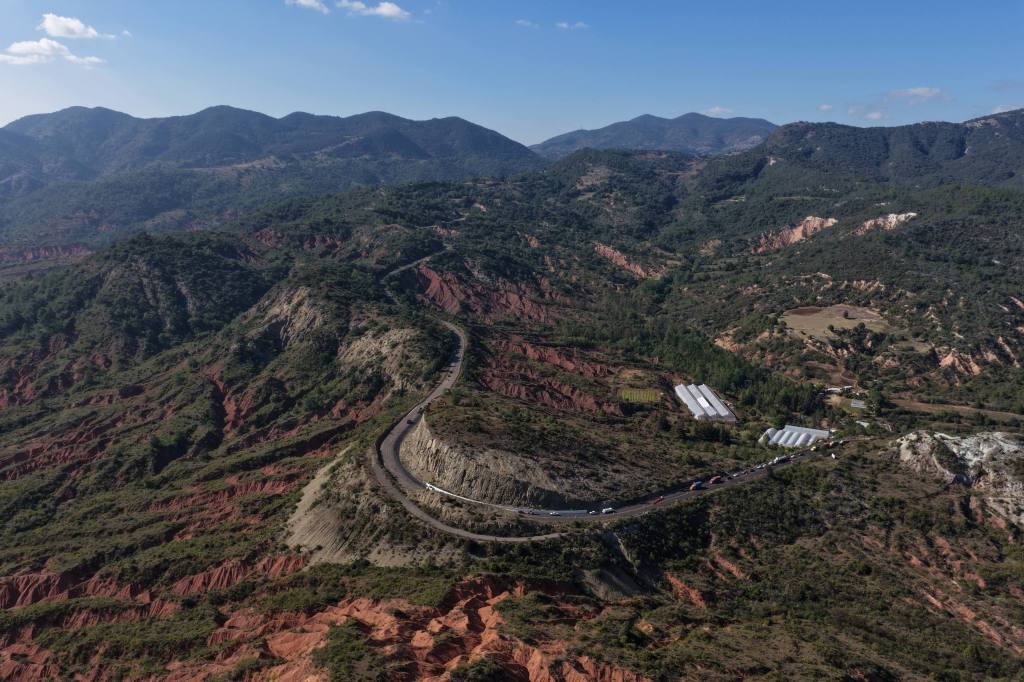 Presidenta Sheinbaum entrega 900 kilómetros de caminos nuevos y repavimentados en la Mixteca&nbsp;oaxaqueña