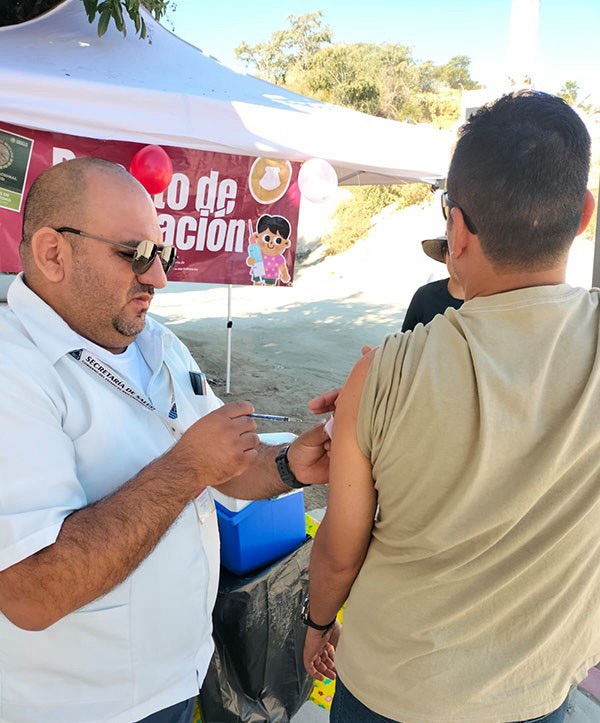 Realizan jornadas extramuros de vacunación en Los&nbsp;Cabos